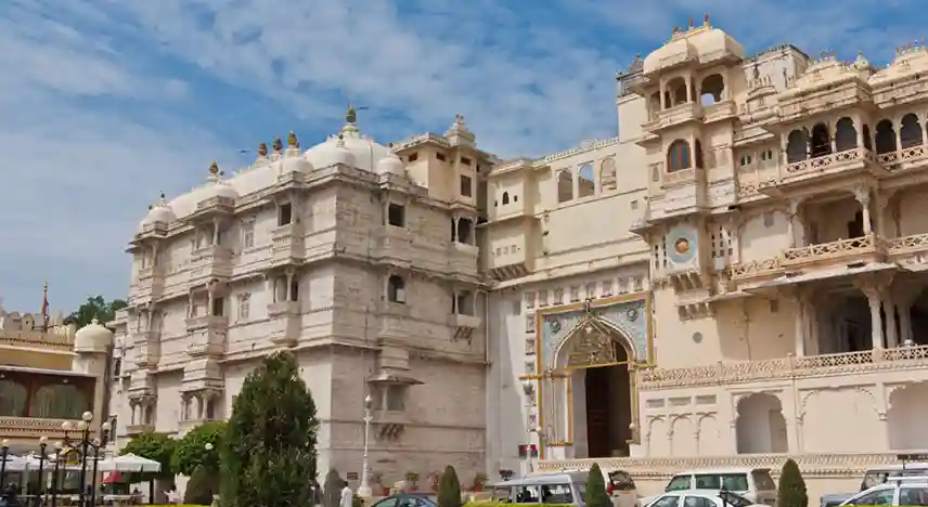 Fort and Palaces Tour of Rajasthan